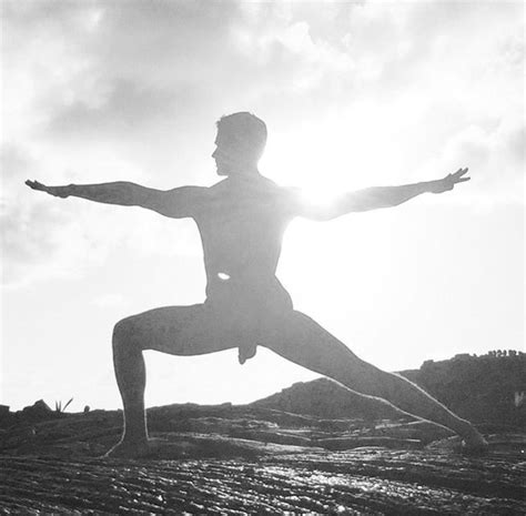 nude yoga seattle|Mekosun